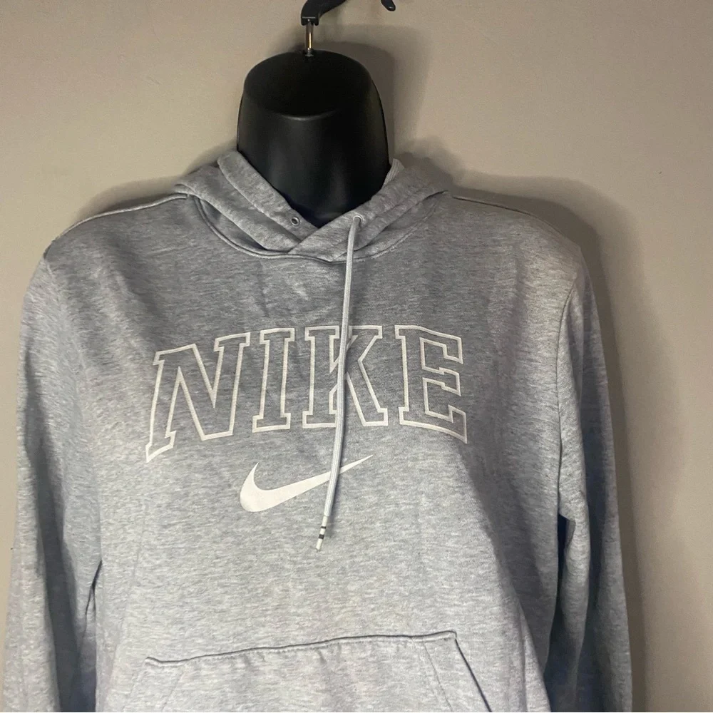 Nike front logo